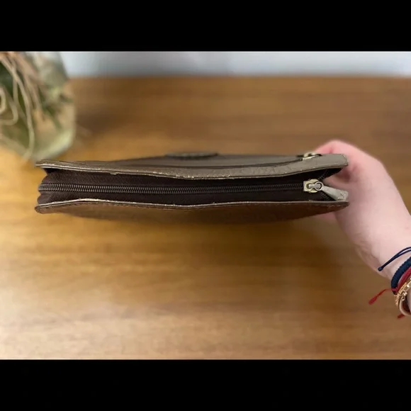 VALENTINO Brown Vintage Logo Bag 💯 AUTHENTIC - Picture 10 of 15